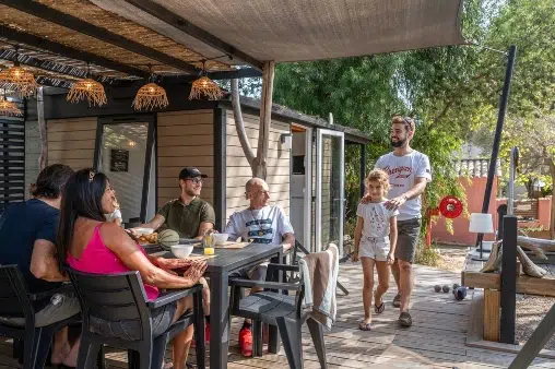 ambiance conviviale et familiale du camping l'Hermitage