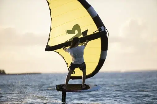 camping dans le sud pour faire du wingfoil au Pradet au camping l'Hermitage