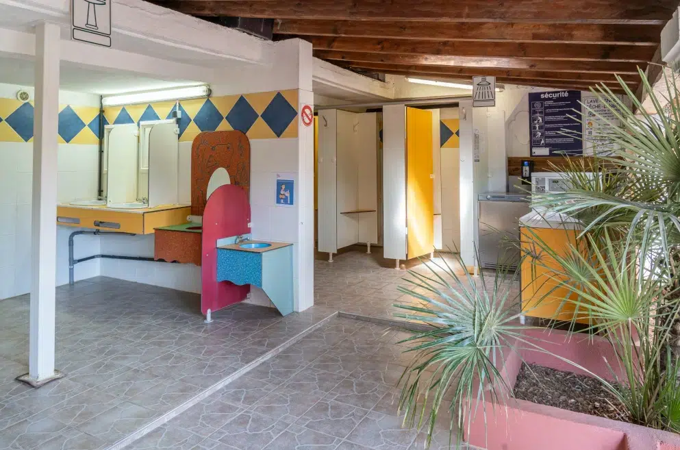 les sanitaires du camping l'Hermitage