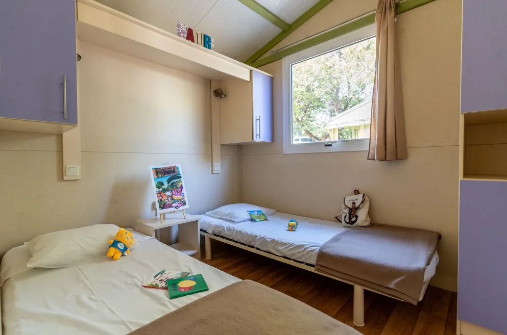 camping 4 étoiles l'Hermitage location 3 chambres télévision et climatisation au Pradet